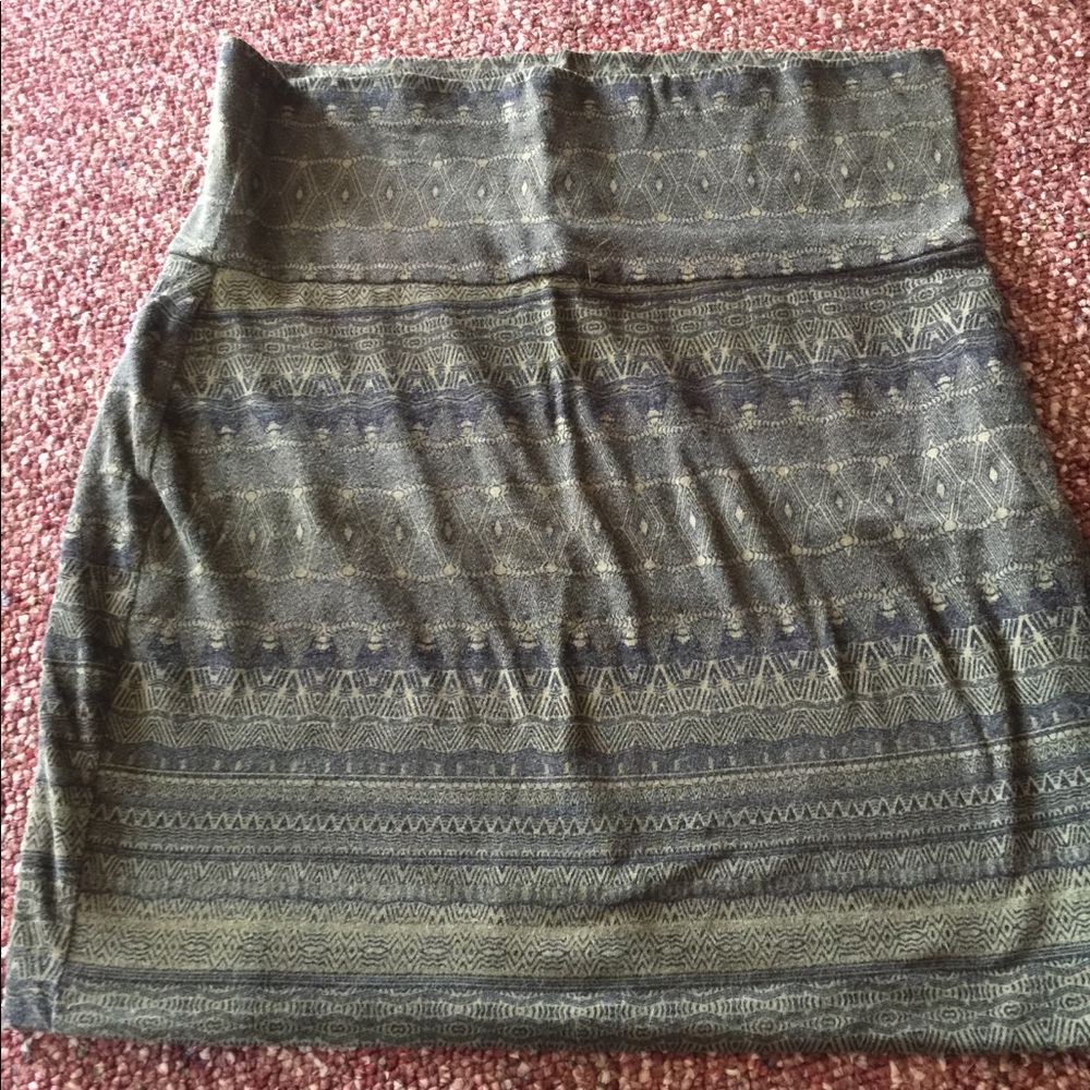 Tribal skirt - Picture 2 of 3